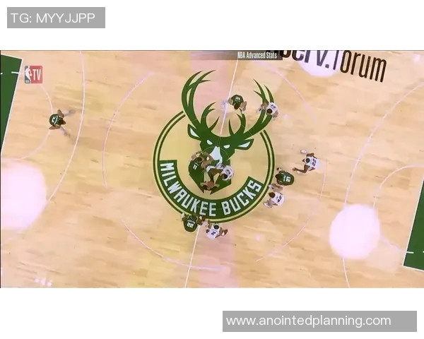 雄鹿与热火激战正酣巴特勒能否引领球队逆转胜局